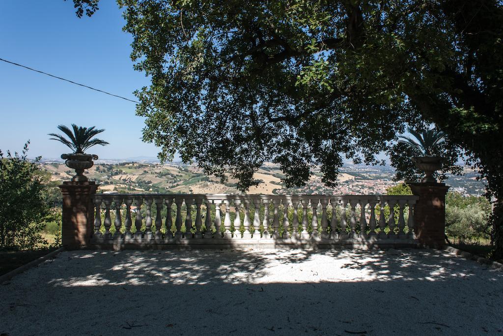 Villa Nena Tolentino Esterno foto